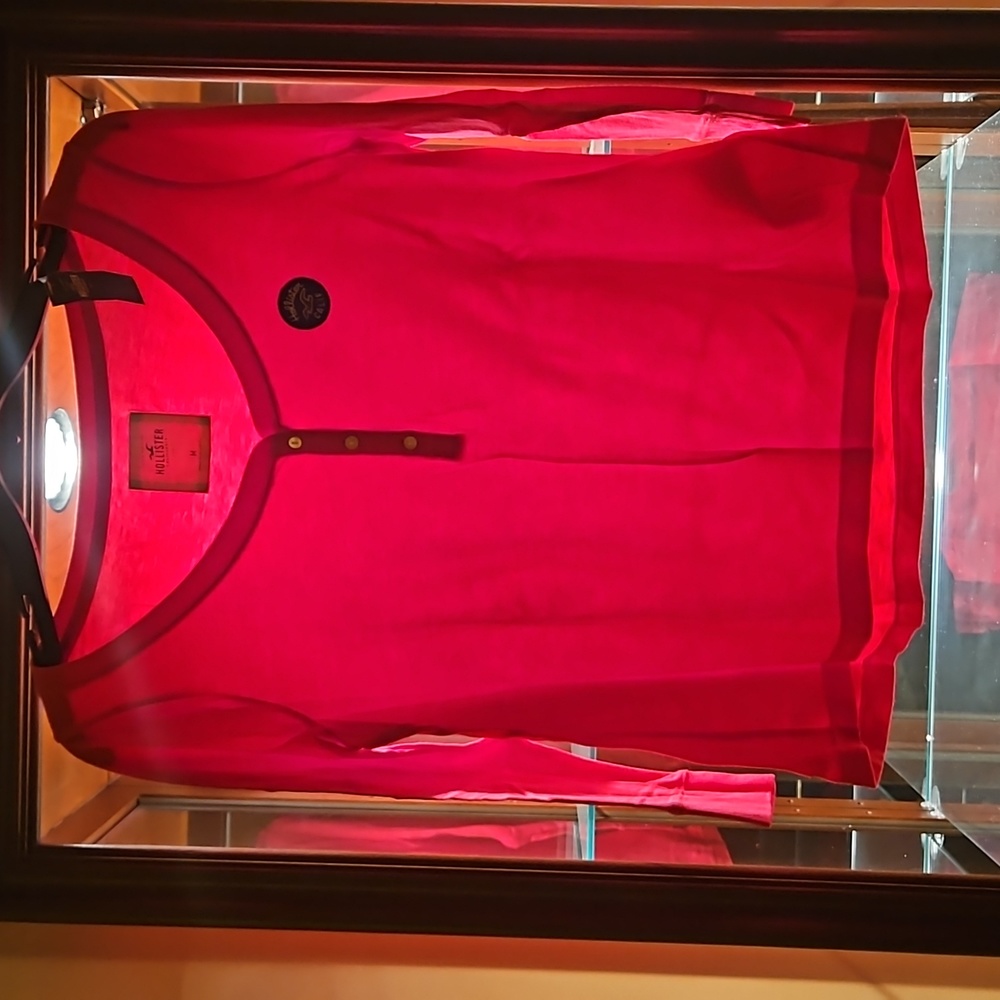 Hollister T-shirt